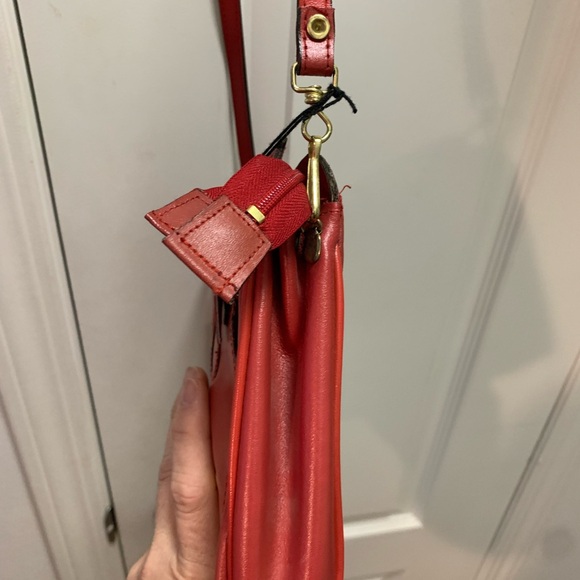 OFFERS??? Stein of Montreal TRUE Vintage Red Crossbody - Picture 4 of 10